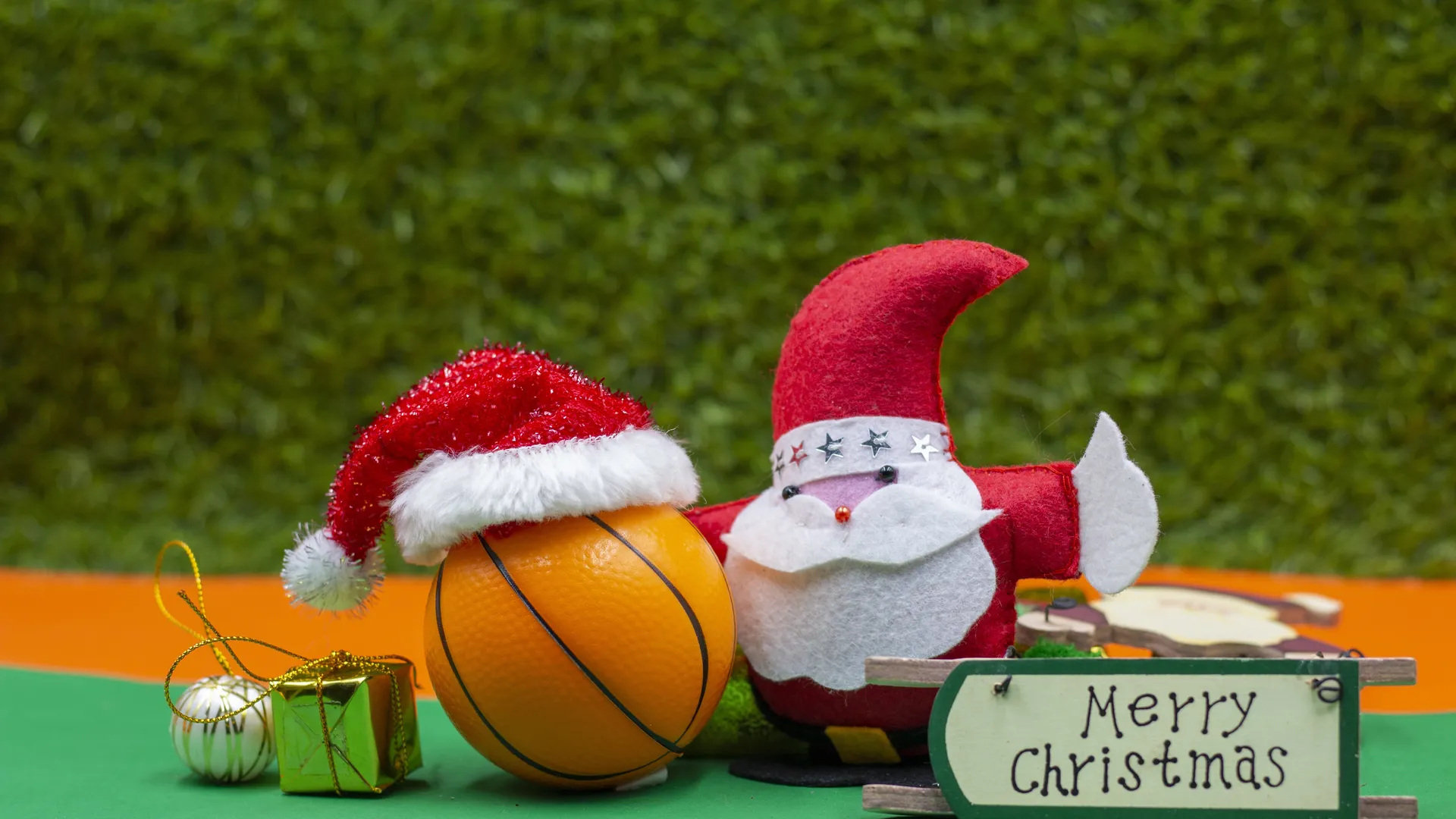 Holiday basketball scene for an NBA Christmas Day games travel guide