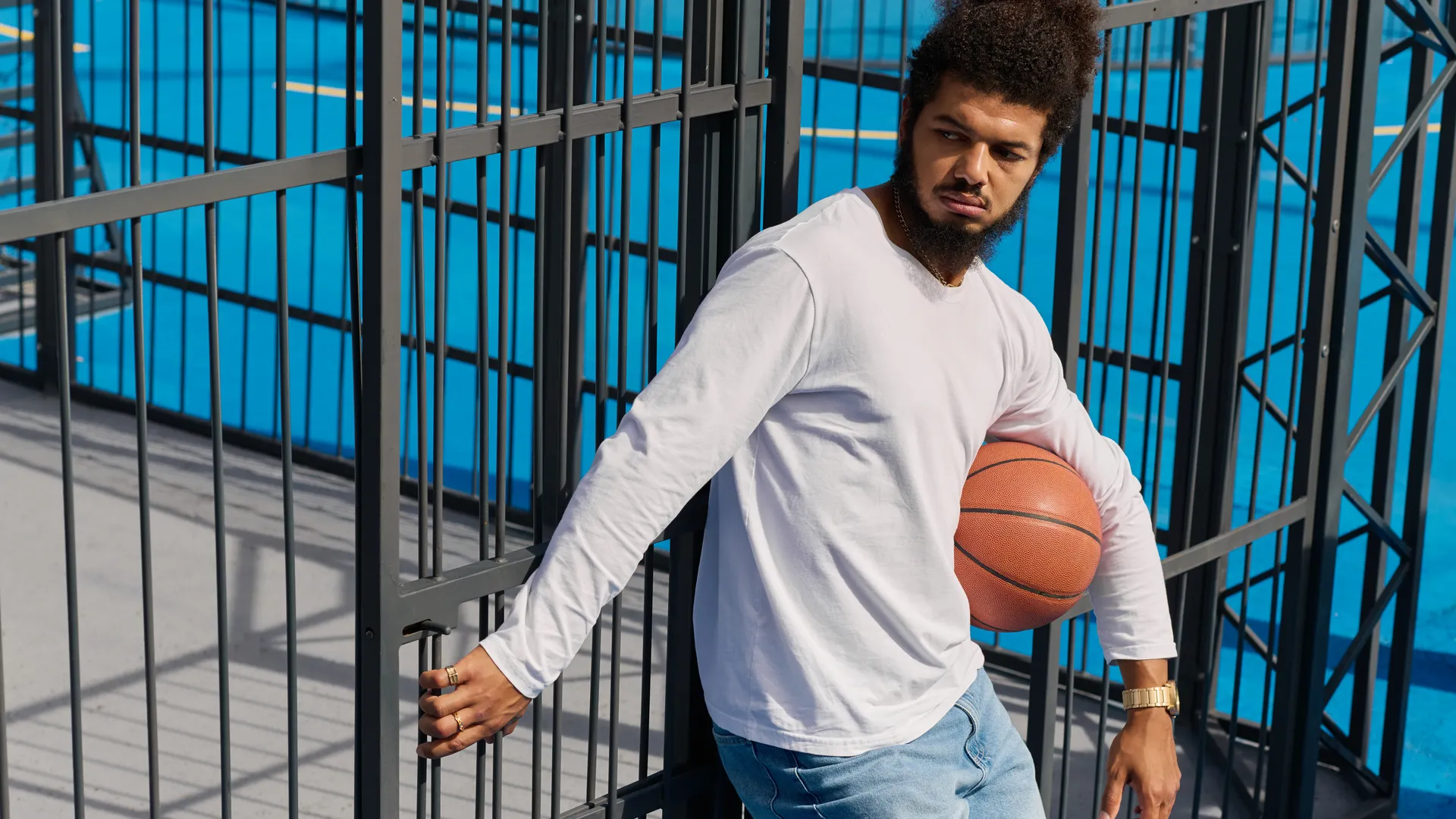 Basketball player on an outdoor court for an NBA trade deadline road trip guide